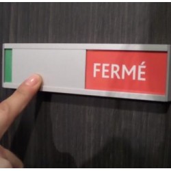 Plaque porte ouvert/fermé